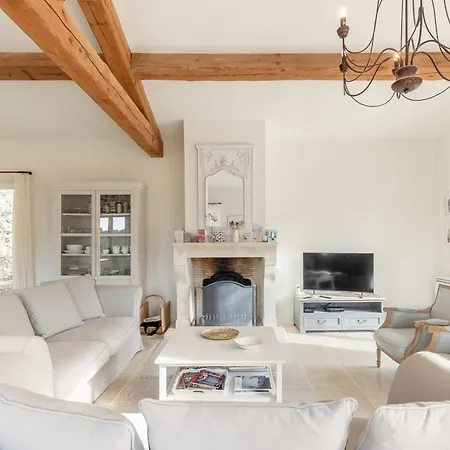 La Belle Echappee With Pool In Holiday home