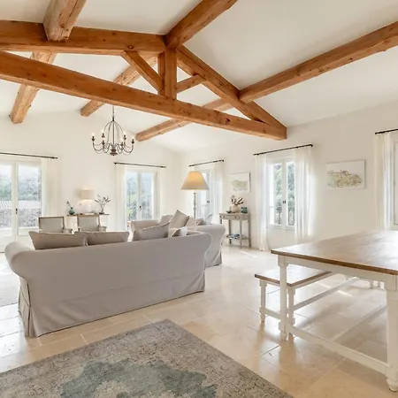 Holiday home La Belle Echappee With Pool In